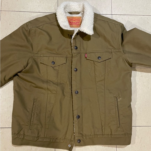 Levi’s Men Sherpa Lined Canvas Jacket In Tan Color Size L. Gently Used - Picture 3 of 4